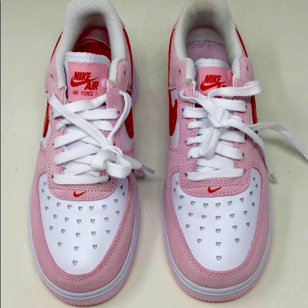 AF1 low ‘Valentines day ‘